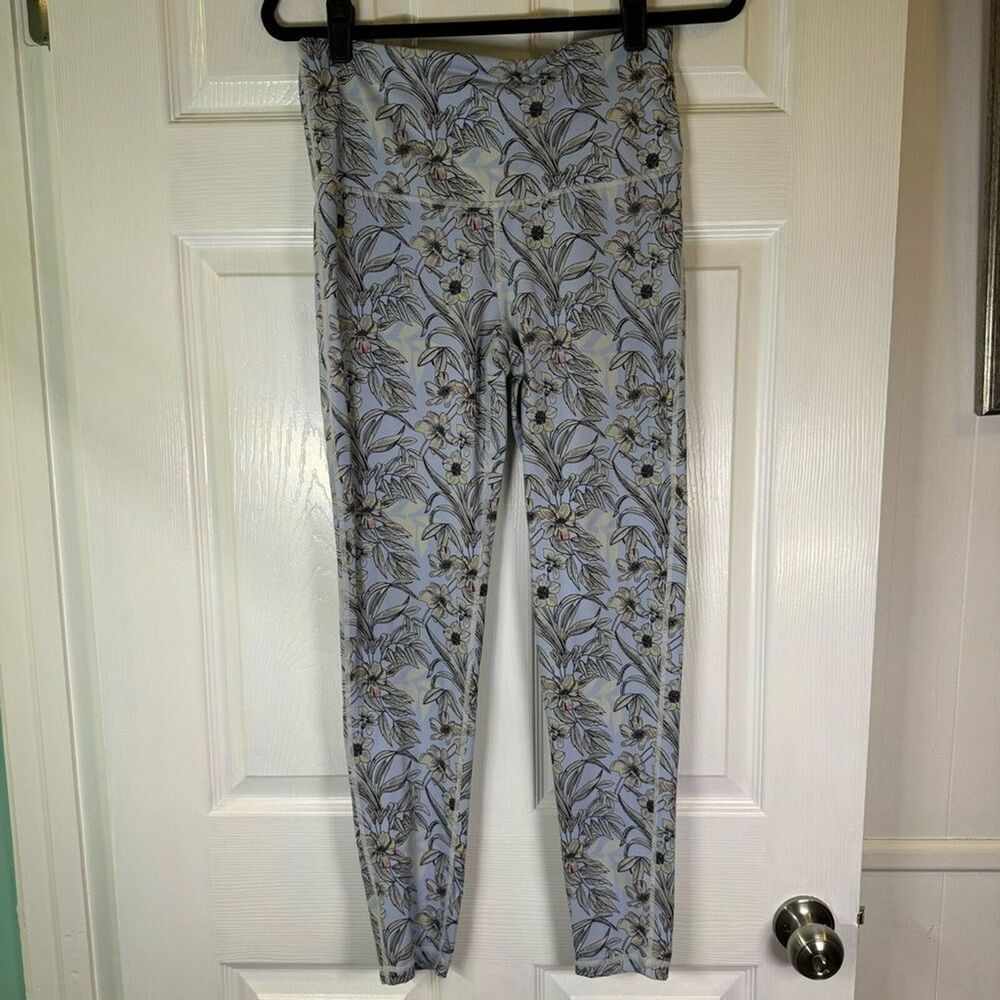 Mono B High Waisted Floral Athletic Leggings Women’s Size Large Style# APH1948